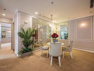 Bán căn hộ chung cư tại screc tower, dt. 81 m2, 2pn, 2wc sổ giá 6,7ty  0907 909 *** hùng