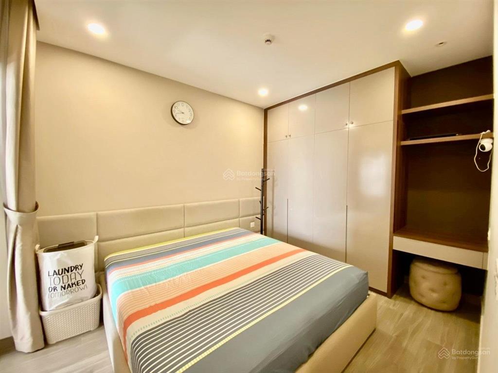 Bán căn hộ cc oriental plaza 685 âu cơ, giá 4,7 tỷ, 105m2, 3pn 2wc  0907 909 *** hùng