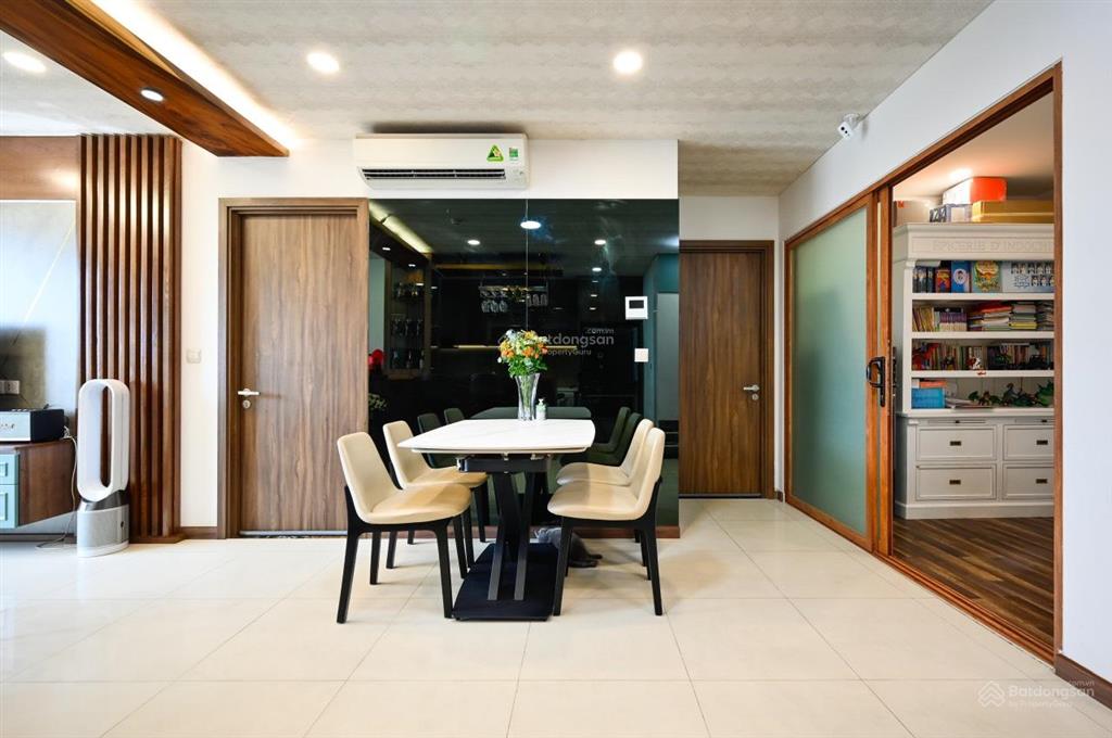 Cho thuê căn hộ cc terra royal, quận 3. dt. 58m2. 2pn 1wc giá. 21tr/ . 0907 909 *** hùng