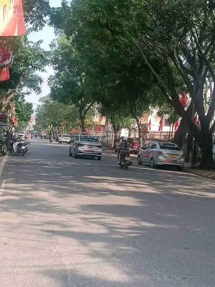 Bán 63m2 bắc hồng trục võ nguyên giáp  10 phút nhật tân  chỉ 2,85 tỷ ctl . 0983 606 *** (hiếm )