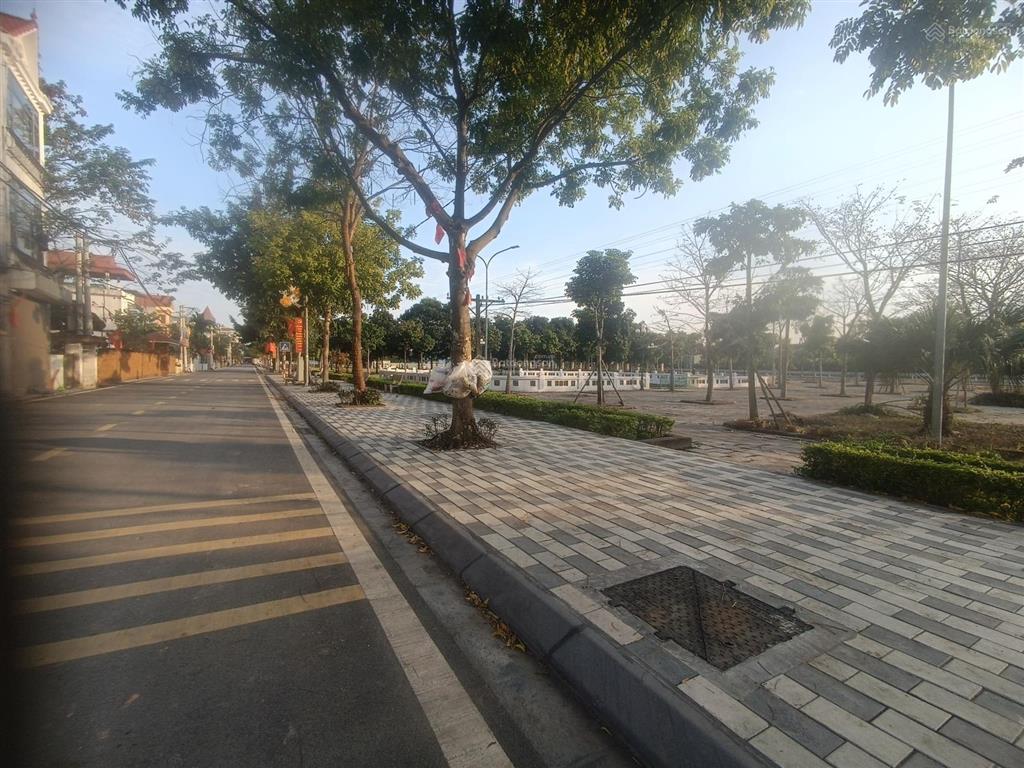 Bán 62m2 bắc hồng ,đông anh ,ngõ ô tô tải giá 65tr/m2 còn thương lượng .0983 606 ***