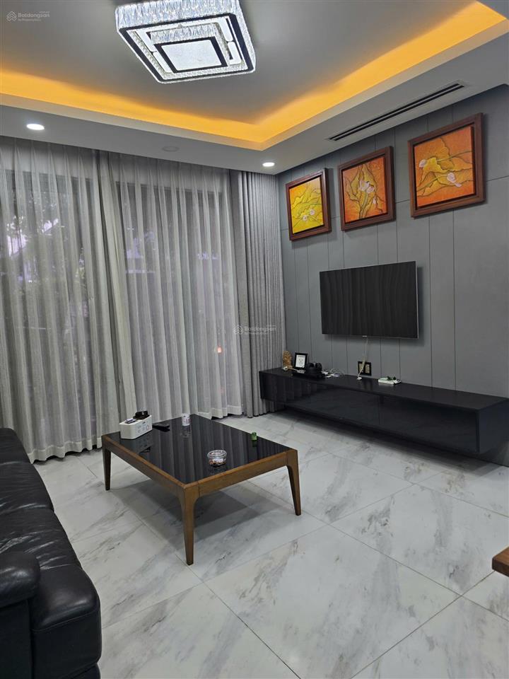 Cho thuê căn biệt thự sân vườn mẫu c rộng rãi full nội thất