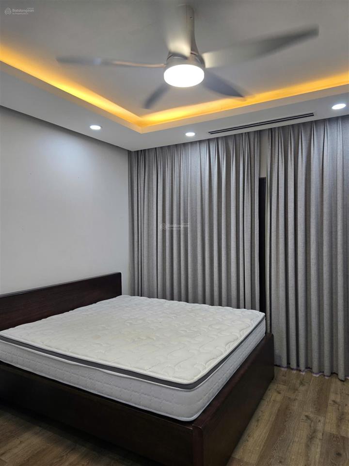 Cho thuê căn biệt thự sân vườn mẫu c rộng rãi full nội thất