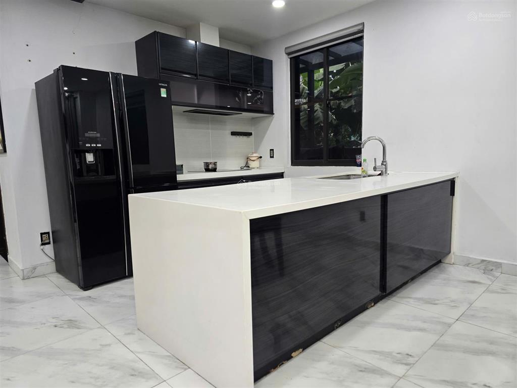 Cho thuê căn biệt thự sân vườn mẫu c rộng rãi full nội thất