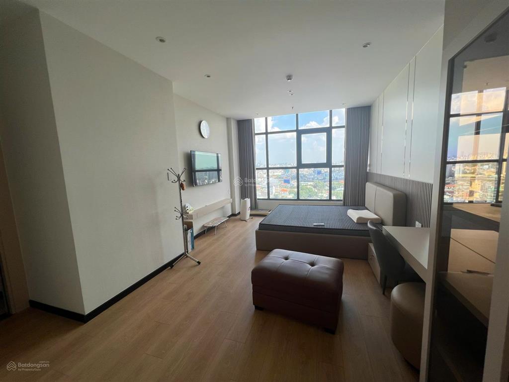 Penthouse sân vườn biệt thự góc trên không view sân bay. giá 8.8 tỷ tl