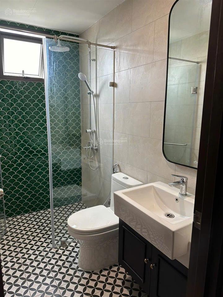 Cho thuê căn 2pn picity high park quận 12 tòa mới. giá 9.5tr/tháng.