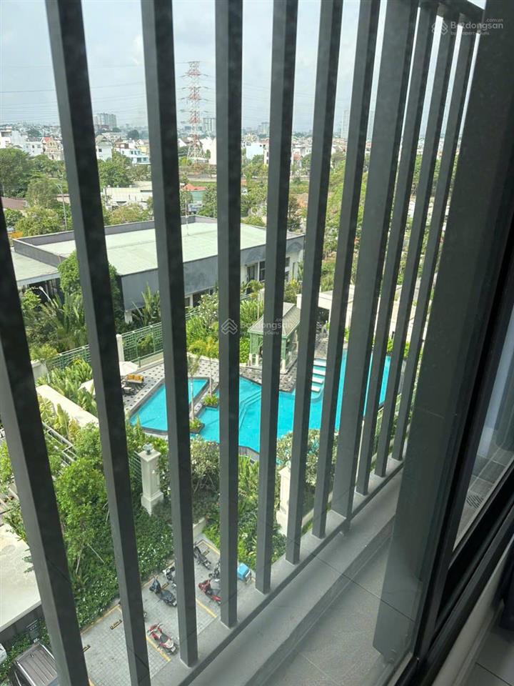 Cho thuê căn 2pn picity high park quận 12 tòa mới. giá 9.5tr/tháng.