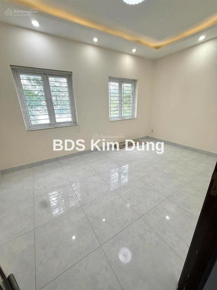Bán nhà cityland ngay siêu thị emart phan văn trị. cách trường quốc tế việt úc 10m chỉ 21 tỷ