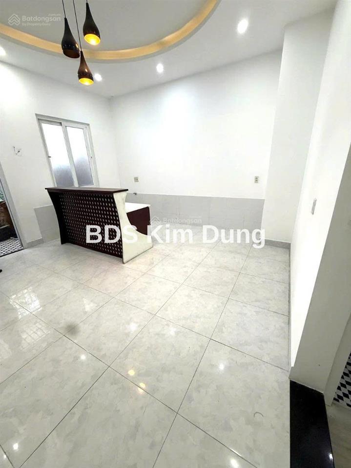 Bán nhà cityland ngay siêu thị emart phan văn trị. cách trường quốc tế việt úc 10m chỉ 21 tỷ