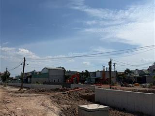 Bán đất mặt tiền kênh tiêu ,xã xuân thới đông ,huyện hóc môn. giá bán 4,5 tỷ tl