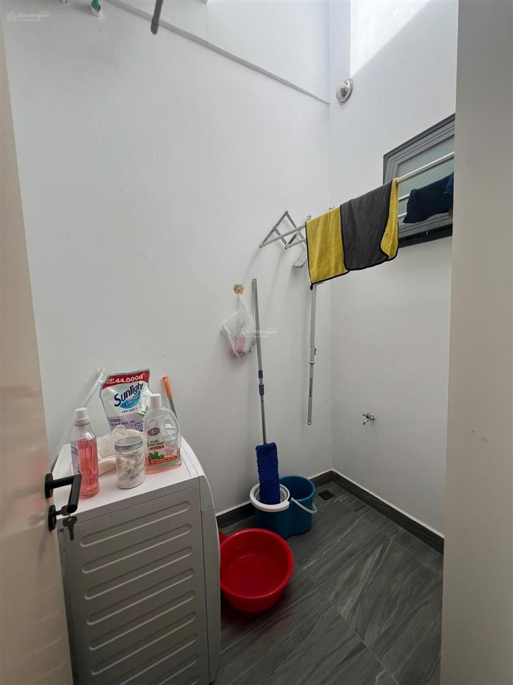 Bán penthouse sân vườn biệt thự góc trên không view sân bay. giá bán 8.8 tỷ (thương lượng).