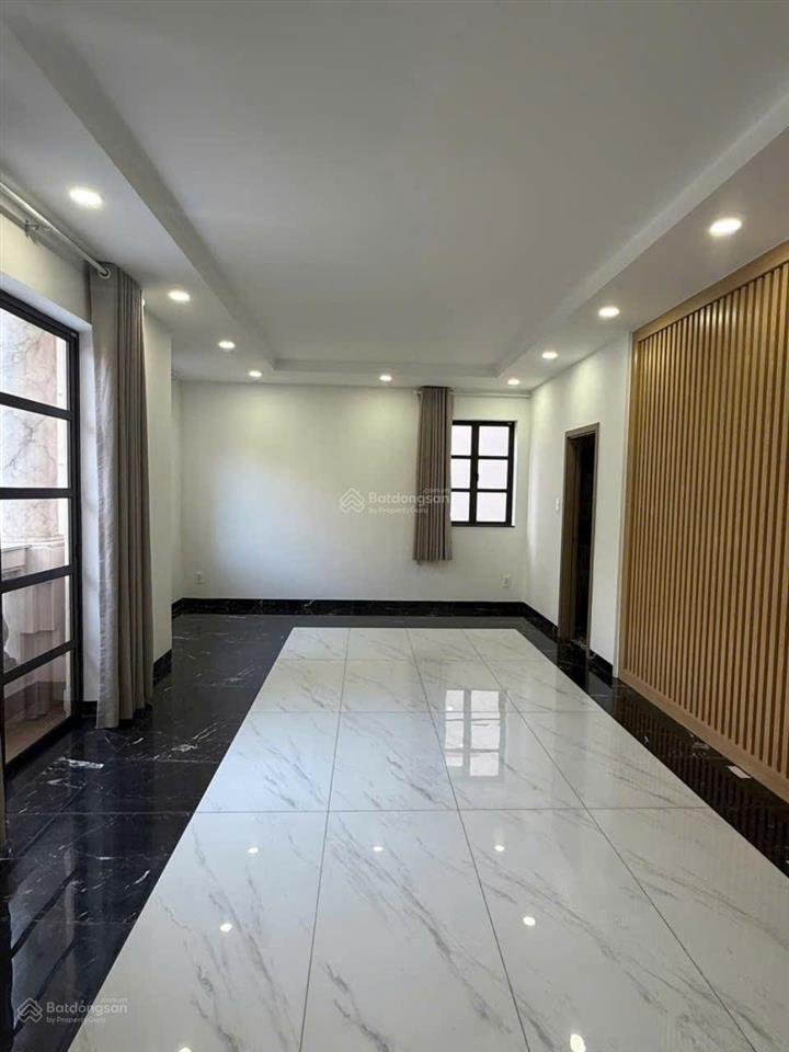 Cho thuê biệt thự 10 x 20m có thang máy cityland park hills gò vấp