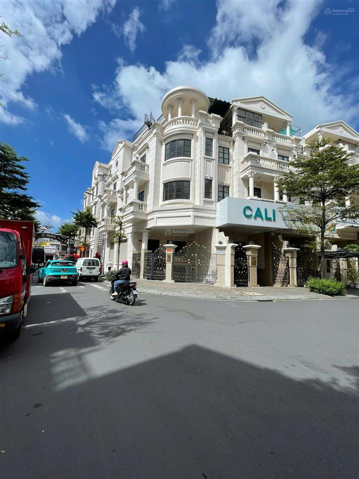 Bán căn góc 2 mặt tiền cityland park hills, p.gò vấp. giá bán 30 tỷ.
