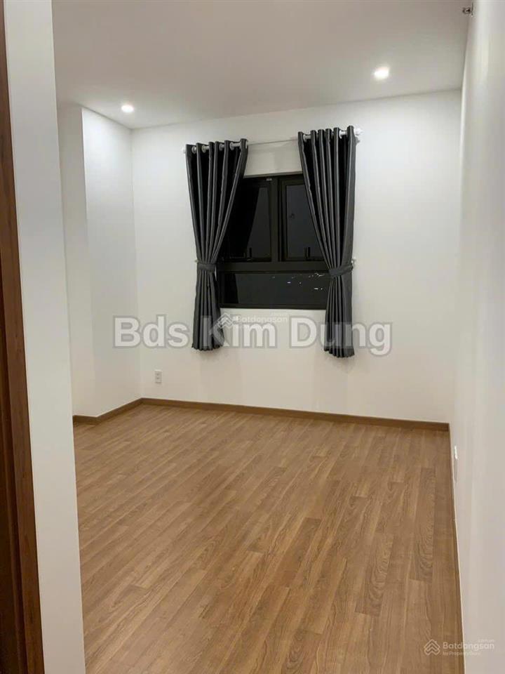 Bán căn 2pn cityland park hills tòa mới p2 view trực diện hồ bơi 75m2. giá 5.75 tỷ.