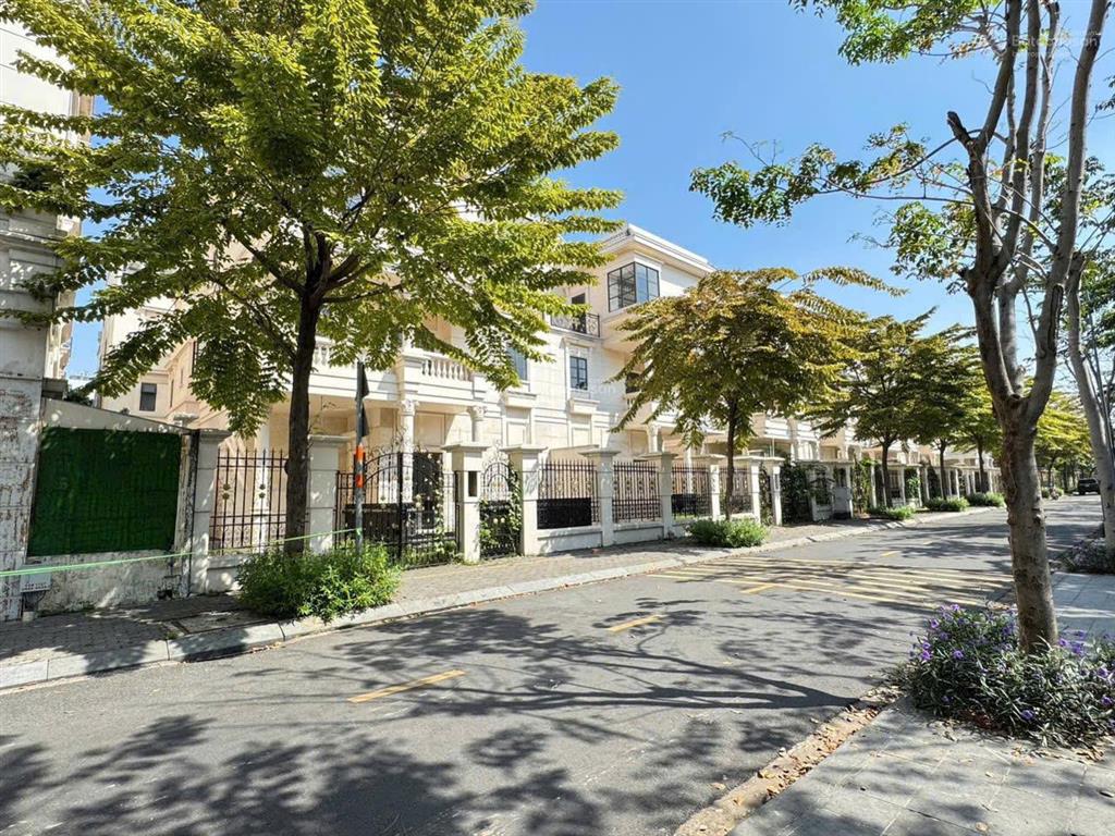 Bán biệt thự cityland park hills p.10 gò vấp (lotte mart). giá 48 tỷ.