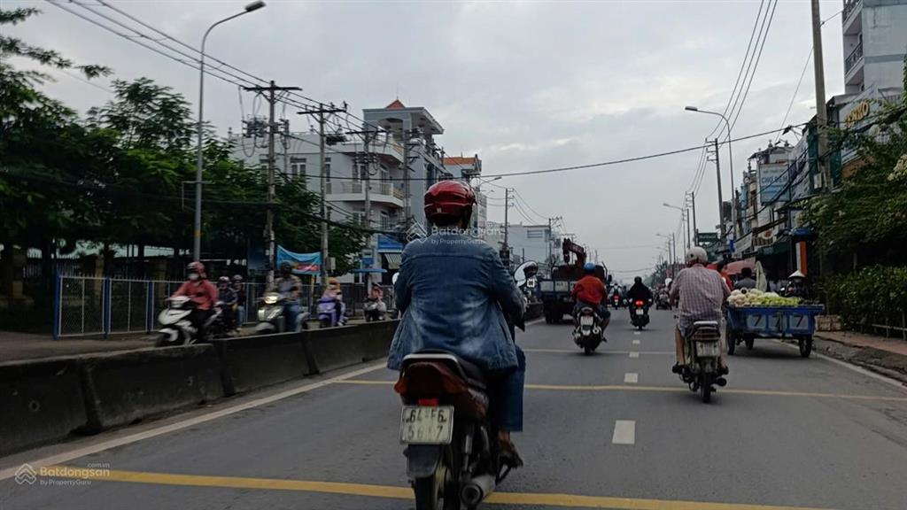 Bán nhà mặt tiền nguyễn hữu trí tân túc bình chánh 149m2 thổ cư 100% ở kinh doanh ngay giá 10,8 tỷ