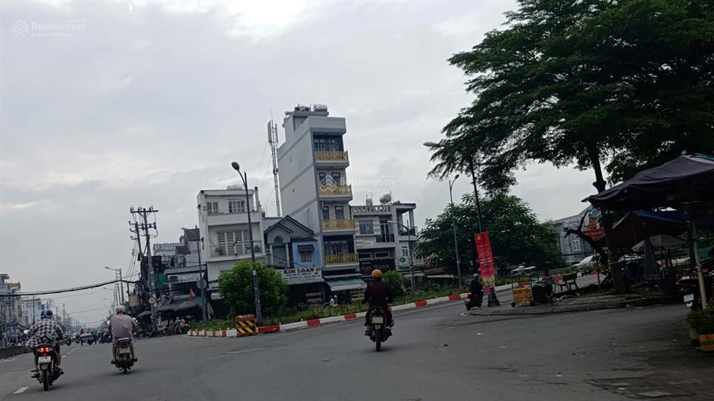 Bán nhà mặt tiền nguyễn hữu trí tân túc bình chánh 149m2 thổ cư 100% ở kinh doanh ngay giá 10,8 tỷ