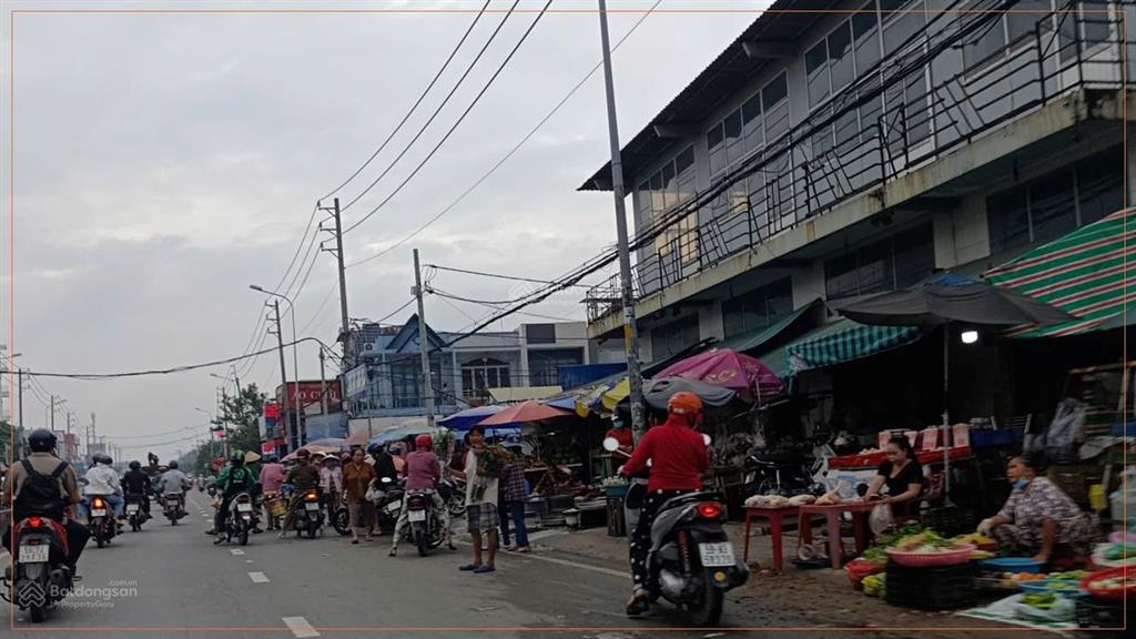 Bán nhà mặt tiền nguyễn hữu trí ở tân túc 2 tầng 185m2 đang cho thuê kinh doanh đa ngành  12,4 tỷ