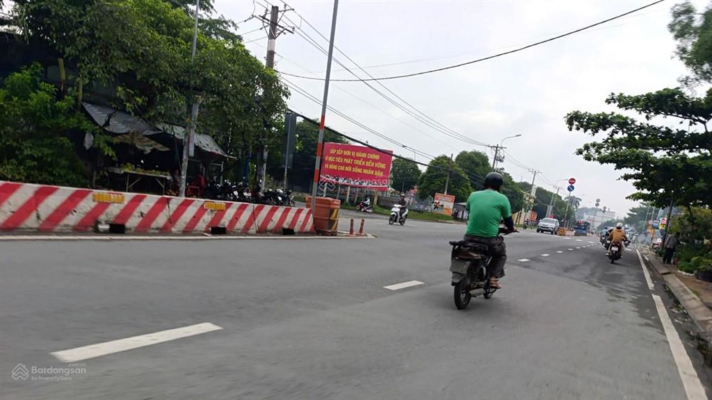 Nhà mặt tiền nguyễn hữu trí cạnh ngã 4 bình điền ql1a 223m2 ngang 5,2m  bán 17,6 tỷ  kd đa ngành