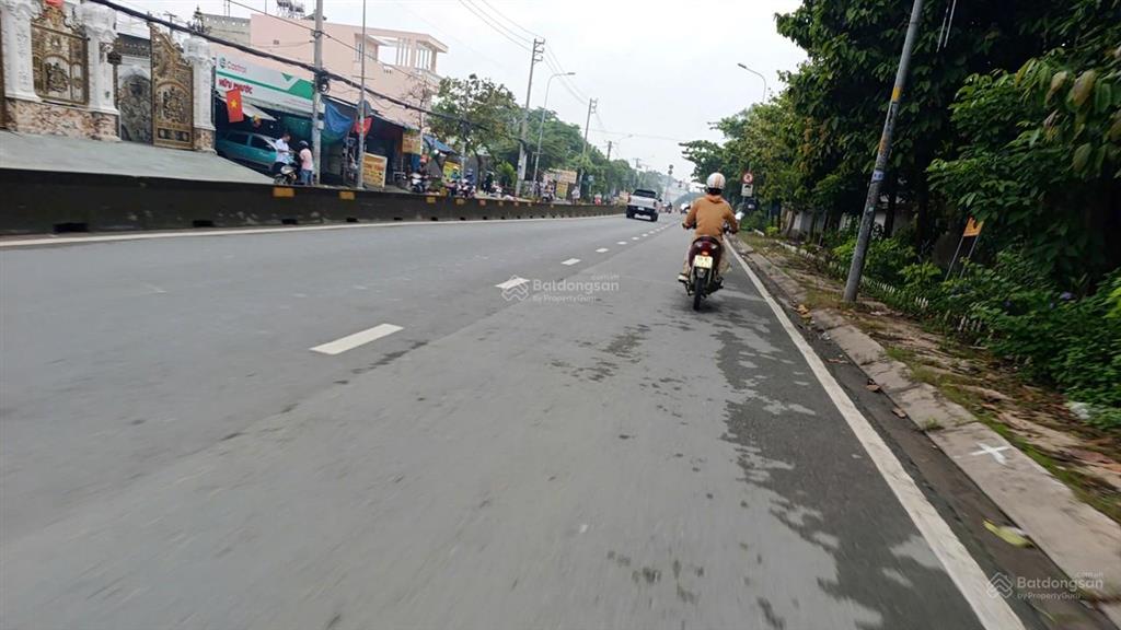 Nhà mặt tiền nguyễn hữu trí cạnh ngã 4 bình điền ql1a 223m2 ngang 5,2m  bán 17,6 tỷ  kd đa ngành