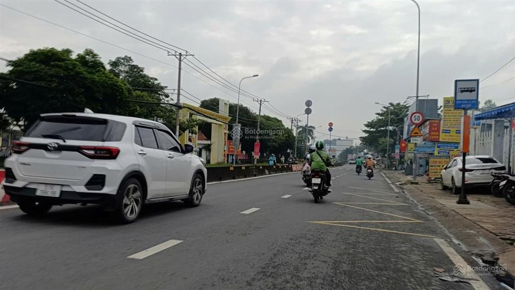 Nhà mặt tiền nguyễn hữu trí cạnh ngã 4 bình điền ql1a 223m2 ngang 5,2m  bán 17,6 tỷ  kd đa ngành