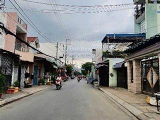 Nhà 5x18, 4 tầng, lô góc, giá chỉ 8,x tỷ, hẻm xe hơi ngay đso 3khu chung cư gia phú, bình tân