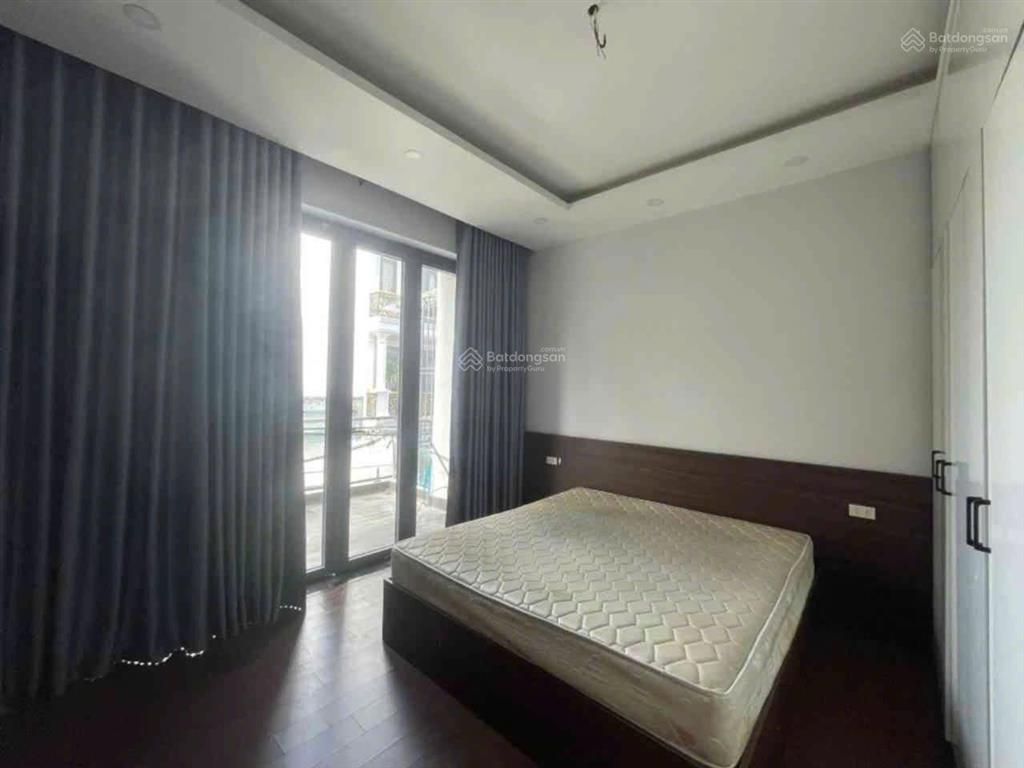 Nhà hẻm xe hơi, 3 tầng, dt 4x15m, giá 5,x tỷ (tl), khu kênh tham lương, bình tân