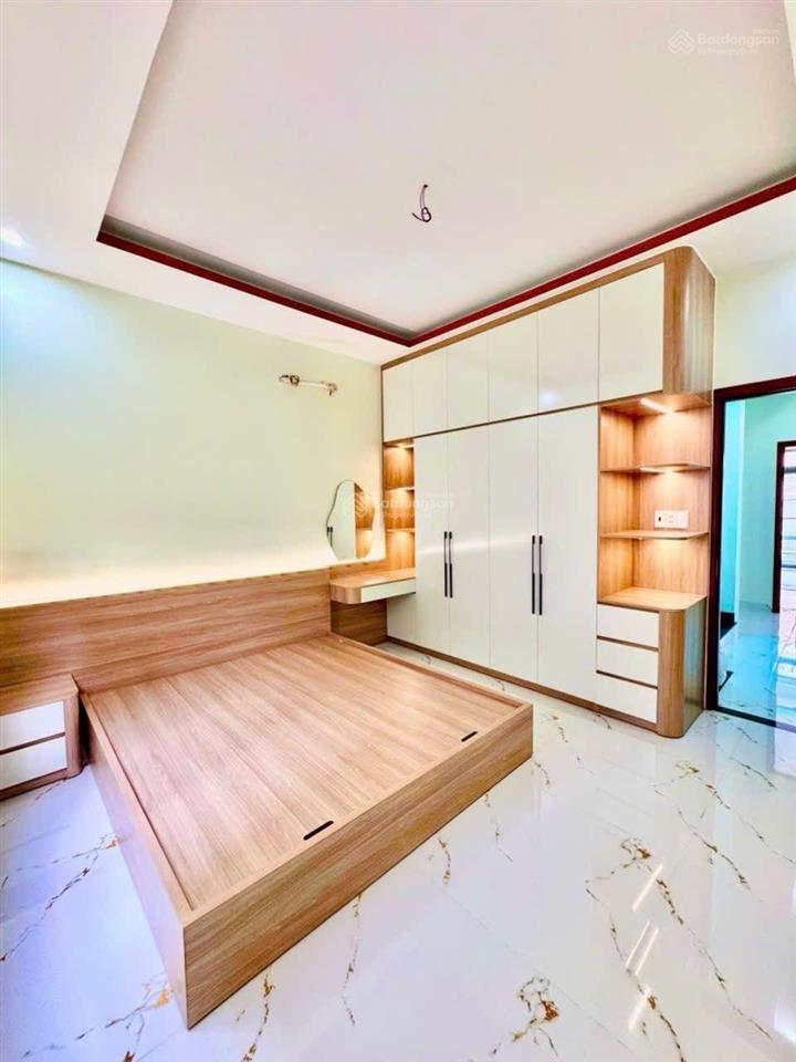 Nhà kề celadon tân phú, dt 4,2x18m, giá 7, x tỷ, hẻm xe tải hương lộ 3
