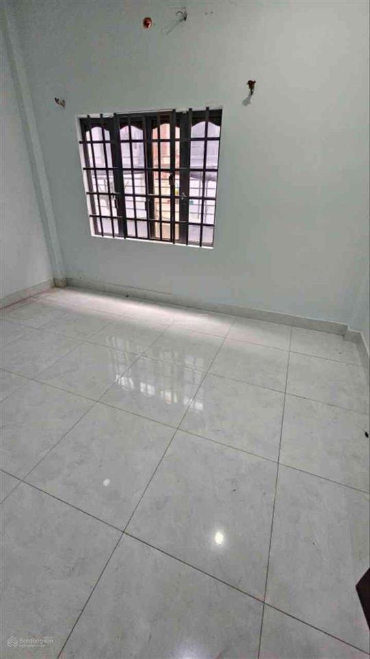 Nhà 4,5x21m, lê trọng tấn, kênh tham lương, 2 tầng kiên cố, hẻm trước nhà 5m
