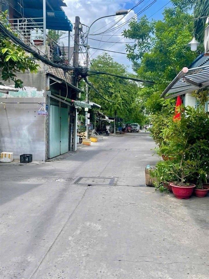 Mặt tiền nội bộ tân sơn nhì, gần nhà thờ martino, dt 4x19m, giá chỉ 6, x tỷ