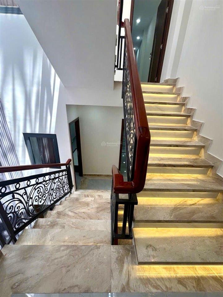 Chủ giảm sâu còn 13,99 tỷ mặt tiền trần hưng đạo, trung tâm tân phú ngang 4.5m 4 tầng