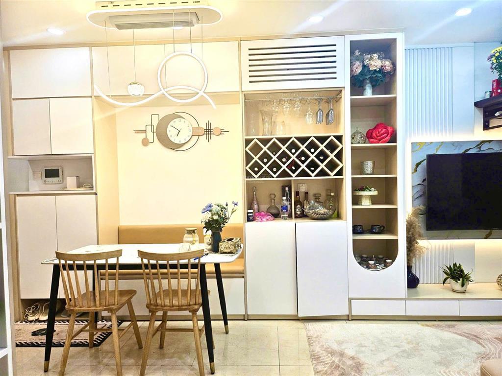 Hàng hiếm chính chủ cần bán gấp cc 2pn tại vinhomes d'capitale, 6,5 tỷ, 54m2, 2n1wc cầu giấy