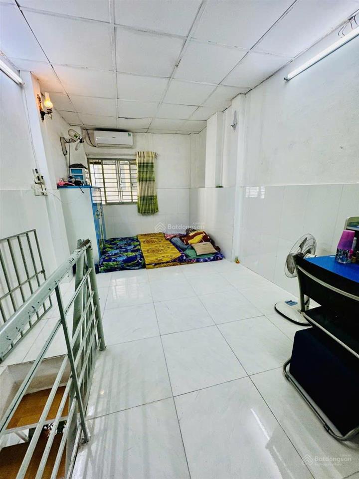 Giảm 200 triệu  bán nhanh nhà 1 trệt 3 lầu đường nguyễn trãi  gần chợ bến thành, bùi viện