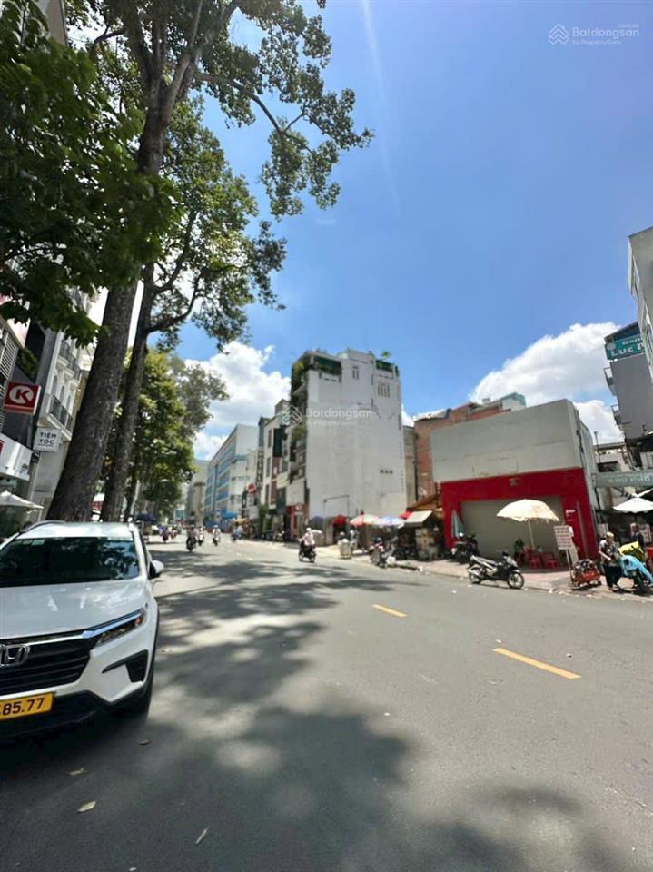 Giảm 300 triệu bán nhà 1 trệt 2 lầu đường bùi thị xuân  cách mặt tiền 1 căn