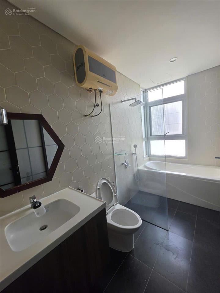 Cần bán gấp căn hộ cao cấp starhill, phú mỹ hưng, quận 7