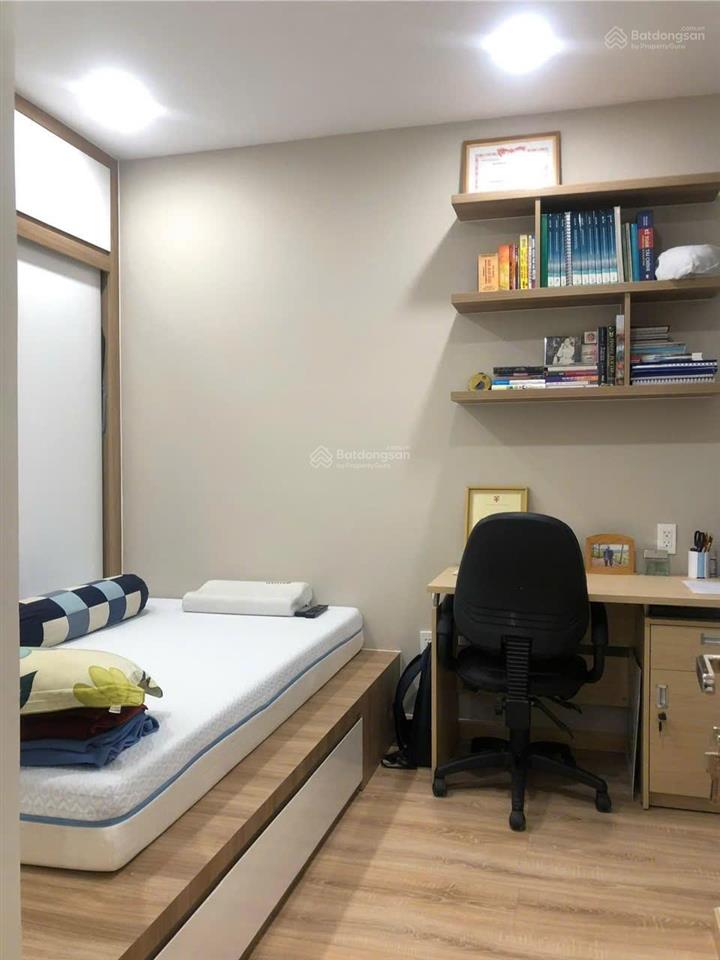 Cần bán căn hộ valeo đầm sen, 4,55 tỷ, 80m2, 2pn + 2wc, sổ hồng sở hữu.  0901 797 *** vân anh