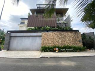 Siêu phẩm biệt thự quận 1 ngay trần nhật duật  dt 15x22m  hầm 4 lầu st mới, có hồ bơi  85 tỷ