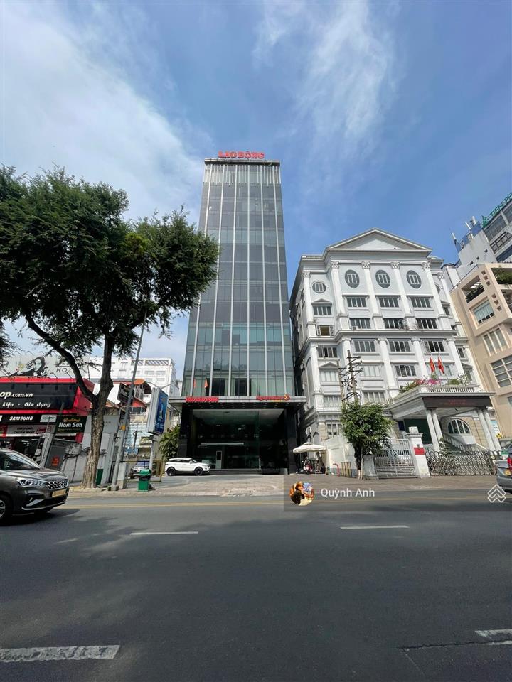 Thương hiệu ! mặt tiền góc nguyễn chí thanh q.10  11x29m cn 250m2  3 tầng  200 triệu/th  75 tỷ