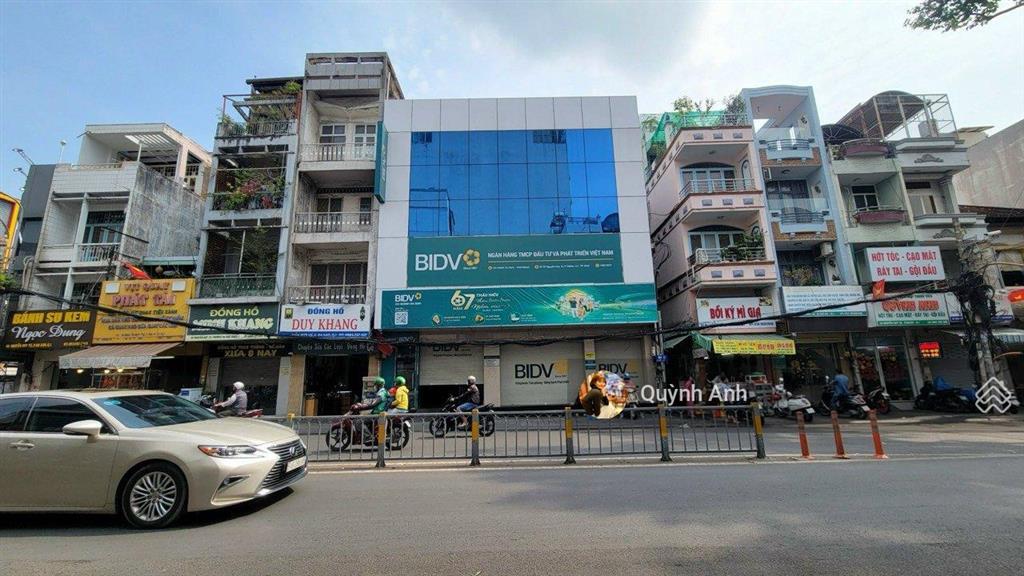 Bán nhà mt góc trần quang khải quận 1  15x28m cn 370 m2  gp h + 9 tầng  hđ 300 tr/th  95 tỷ
