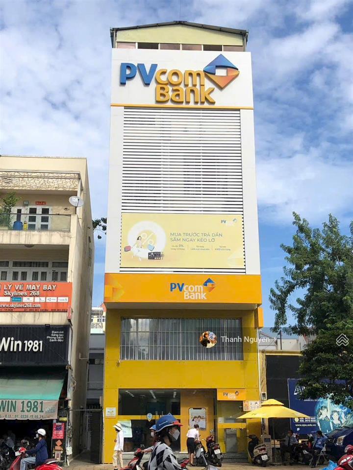 Bán tòa nhà mt lạc long quân  dt 7x15m  kc 6 tầng  ngân hàng thuê 76 triệu/tháng  26.8 tỷ