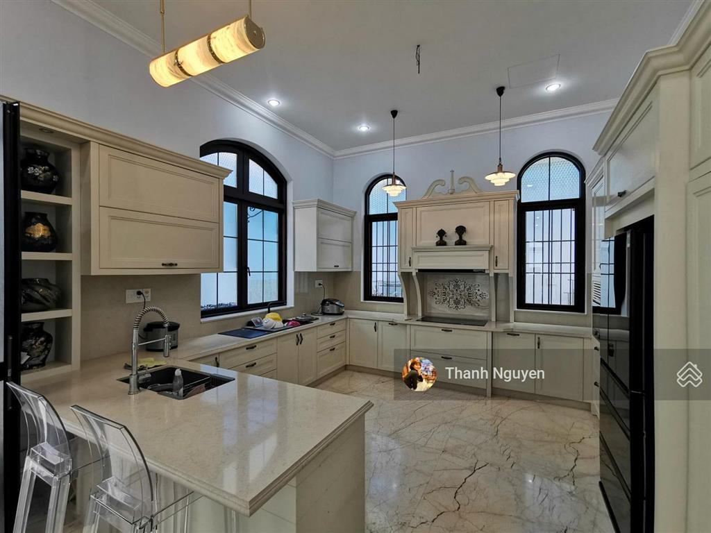 Giảm 10 tỷ! biệt thự đường số 42 thảo điền  dt 17x30m cn 492,6m2  trệt 2 lầu  nhà đẹp vào ở ngay