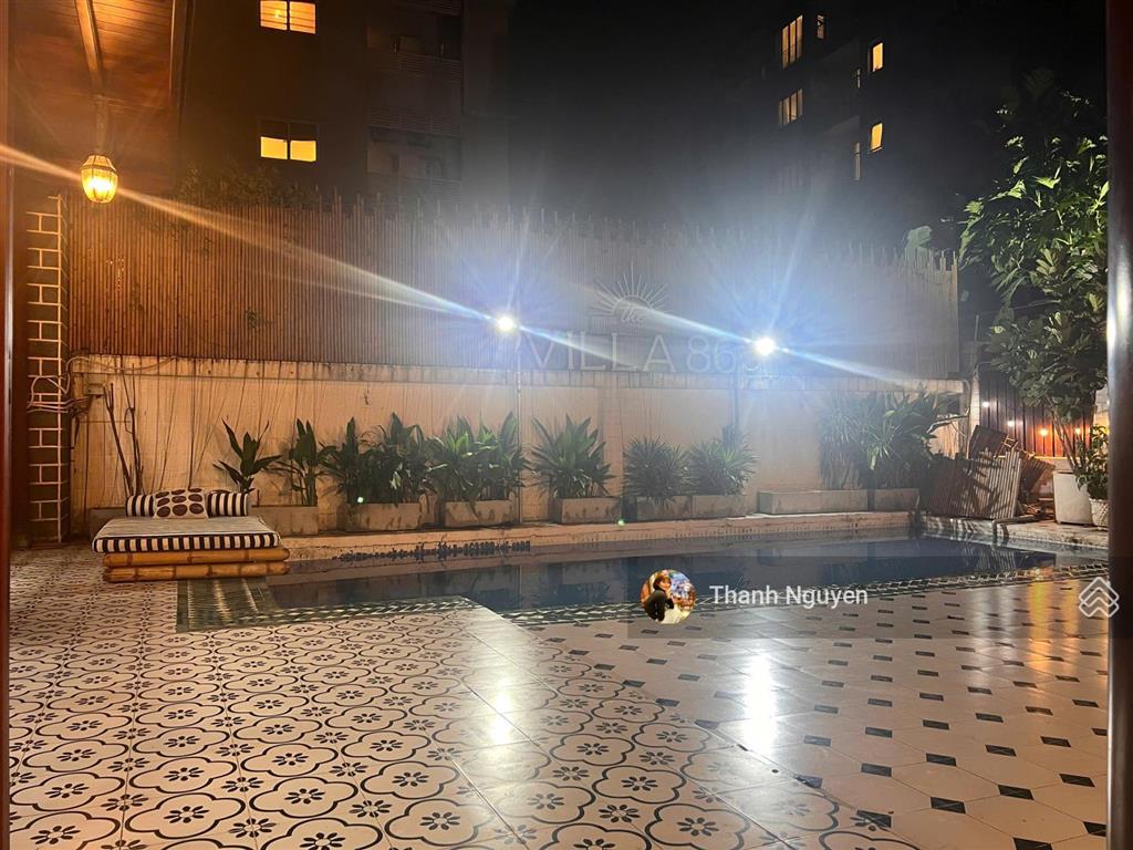Bán gấp biệt thự nguyễn văn hưởng, p. thảo điền, q.2  dt 13x26m  cn 326m2 trệt lầu chỉ 50 tỷ