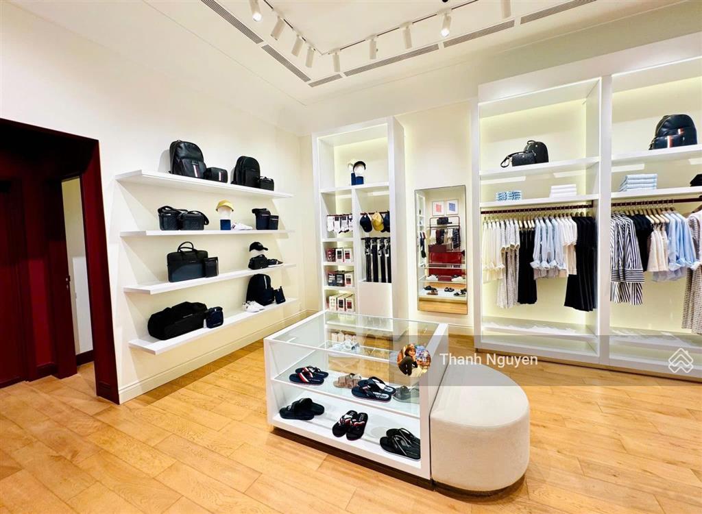 Vị trí rất đẹp  mặt tiền nguyễn trãi  dt 8x18m cn 128m2  4 tầng  hđt 230 triệu  giá 80 tỷ