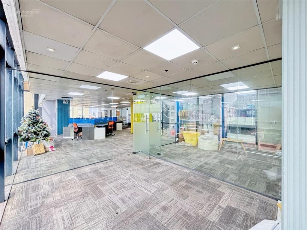 Tòa building  ngay mt 3 tháng 2 quận 10  13x23m  1500m2 sàn  h + 7 tầng  hđ 400 tr/th 148 tỷ