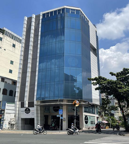 Trung tâm! tòa building 2mt trần hưng đạo q. 1  8x26m  h+7 tầng  400 triệu/tháng  110 tỷ tl