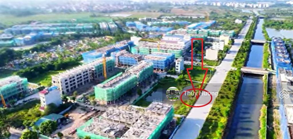 Bàn nhà liền kề mặt kênh vị trí kinh doanh , đường 25m rộng đẹp nhất thanh hà