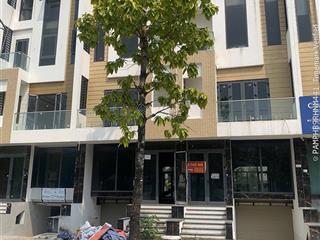 Cho thuê nhà liền kề, 100m2, xây 4,5 tầng giá 6 triệu/tháng