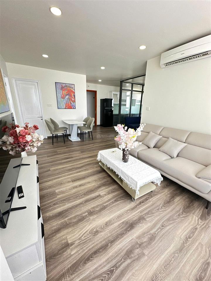 Bán căn hộ có sổ hồng  valeo đầm sen, 82m², 3pn, 4.6 tỷ trúc 0932 742 ***