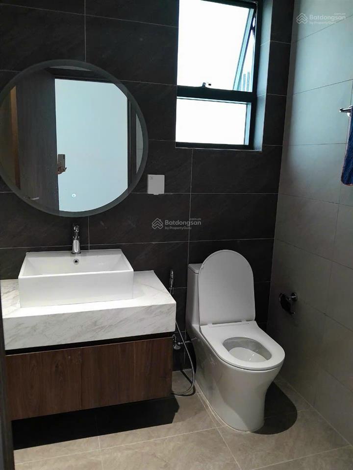 Bán nhanh c/h sổ hồng vị trí trung tâm quận 11, 84m², 2pn, giá 5.4 tỷ trúc 0932 742 ***