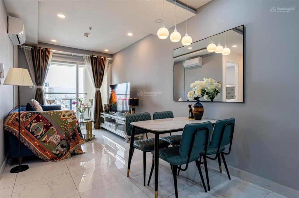 Bán căn hộ cao cấp có sổ hồng  trung tâm quận 3 terra royal 2pn ntcb,6,5 tỷ anh trúc 0932 742 ***